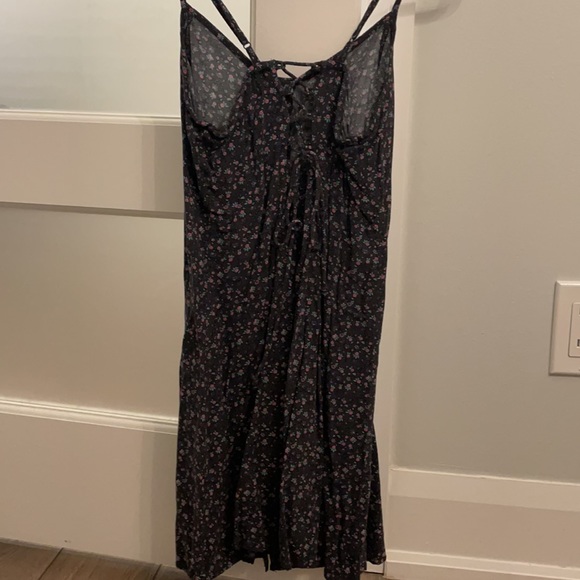 American Eagle Floral Dress - Picture 3 of 6